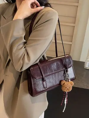 Black Retro Textured Shoulder Bag for Women 2025