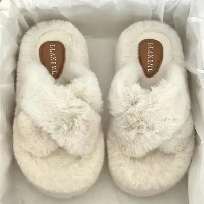 Furry Slippers for Women 2025 New Fashion Home Indoor Non-Slip High-Bottom Cotton Slippers for Women Versatile Outer Wear Thick Soles