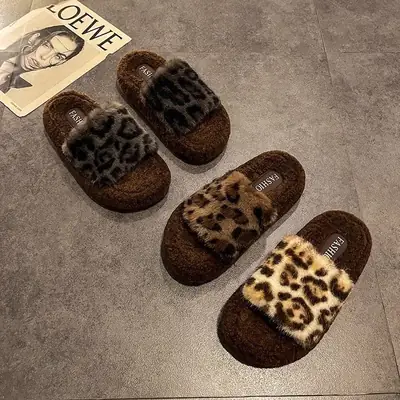 Leopard Print Thick-Soled Furry Slippers for Women's Outer Wear 2024 New Autumn and Winter Fashionable Home Furry Cotton Slippers