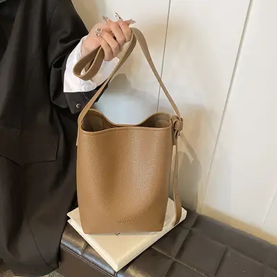 2025 Women's Soft Leather Bucket Bag Single Shoulder Crossbody Set