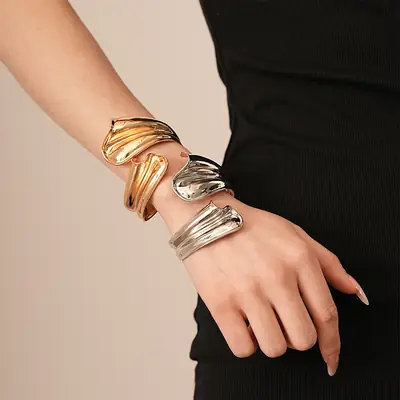 European and American Heavy Industry Metal Sense Irregular Geometric Opening Bracelet Arm Ring Personality Niche Temperament High-end Sense Bracelet for Women