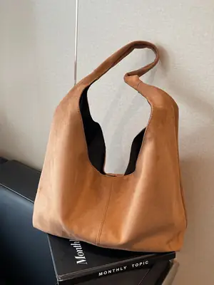 Black Large Capacity Shoulder Bag for Women
