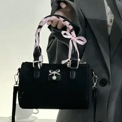 Black Heart Bow Crossbody Bag for Girls