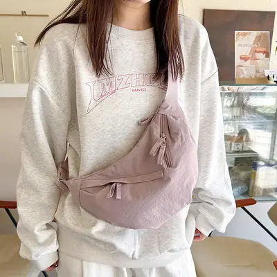 Japanese Style Crossbody Dumpling Bag Men's 2024 New Large Capacity Fitness Neutral Workwear Street Shoulder Crossbody Dumpling Bag