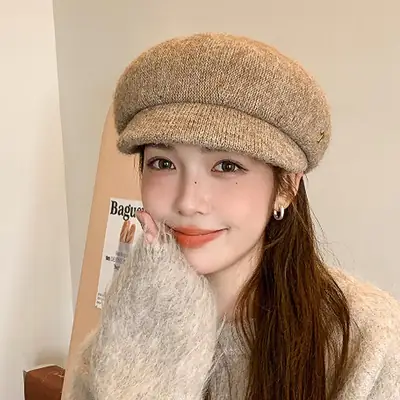 Women's Warm Grey Knit Beret Cap