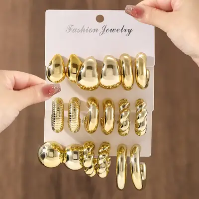 Golden Retro Earrings for Women High End Jewelry