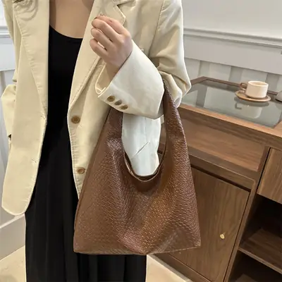 Retro Red Shoulder Bag for Women 2026