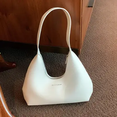2023 New Women's Black One-Shoulder Handbag