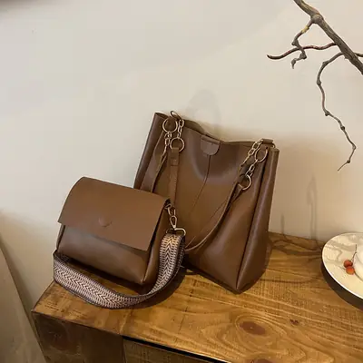 Women's Large Capacity Shoulder Bag Cream Brown