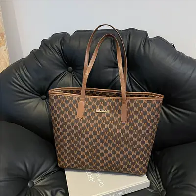 Stylish Checkered Shoulder Bag for Women 2024