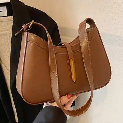 Black Retro Shoulder Bag for Women 2024