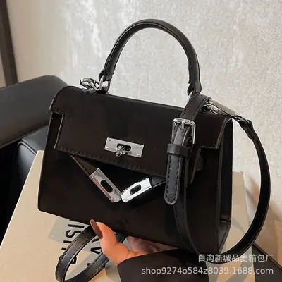 Black Korean Style Shoulder Crossbody Bag for Women 2026