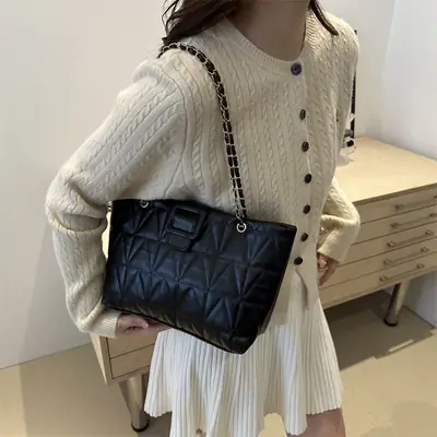 Black Quilted Crossbody Bag for Women 2025