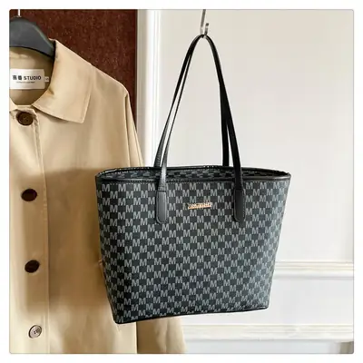 Pink Vintage Checkered Tote Bag for Women Winter Commute
