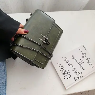 Women's Retro Chain Messenger Bag Small Square Shoulder