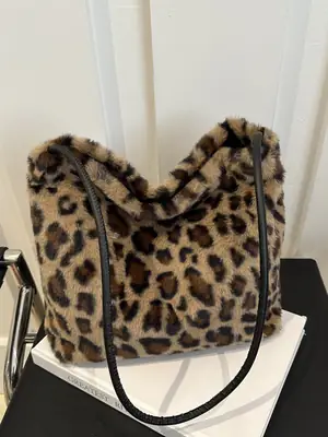 Leopard Print Fluffy Shoulder Commuter Tote Bag Large Capacity