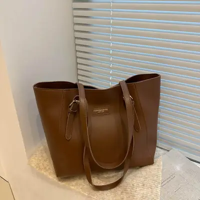 Brown Large Capacity Women's Shoulder Bag 2024