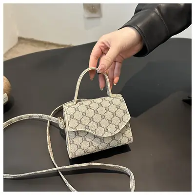 Women's Retro Crossbody Bag Small 2024
