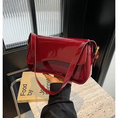 Black Magnetic Buckle Shoulder Bag for Women