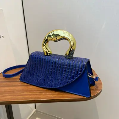 Autumn 2024 New Niche Design Handbag Women's Bag Personalized Crocodile Shoulder Bag Patent Leather Glow Face Crossbody Bag