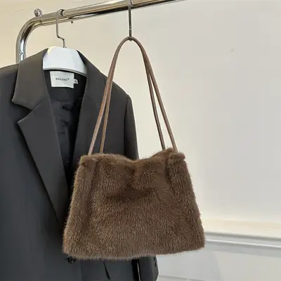Pink Faux Fur Shoulder Bag for Women 2024 Winter