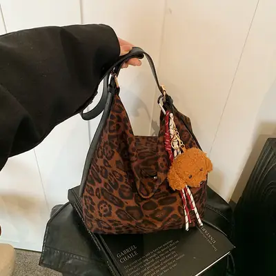 Women's Brown Faux Fur Leopard Tote Bag 2024