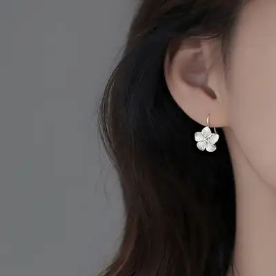 Frosted Zircon Flower Earrings Alice Design