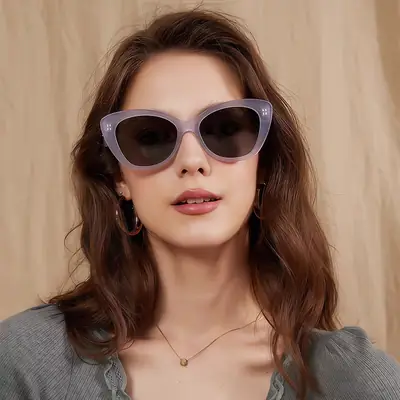 Women Black Cat's Eye Sunglasses Elegant Casual Fashion