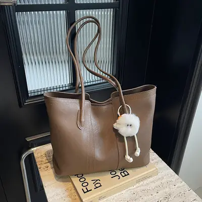 Black Large Capacity Women's Shoulder Tote Bag