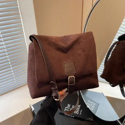 2024 Women's Retro Frosted Shoulder Bag Brown