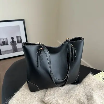 Black Large Capacity Women's Tote Bag 2024