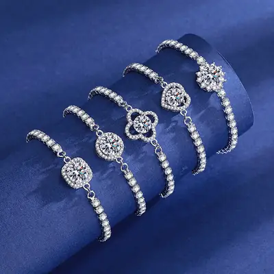 Elegant 2 Karat Princess Square Bracelet for Women