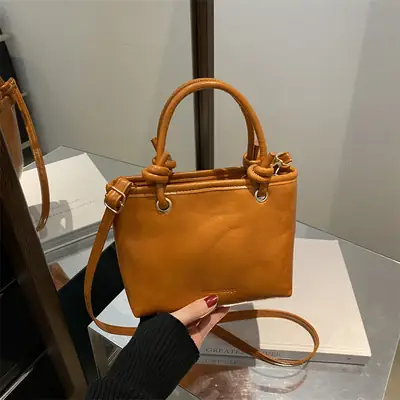 2024 Winter Casual Handbags Red Brown Black Brown