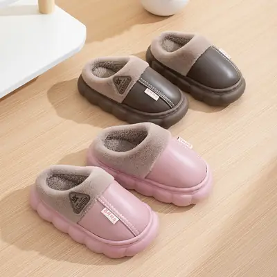 New Autumn and Winter Cotton Slippers for Boys and Girls Stepping on Dung Feeling Thick Bottom Non-slip Indoor Home Winter fleece-lined Warm Cotton Slippers