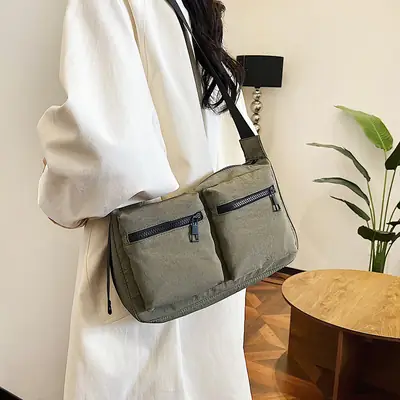 Black Japanese Student Crossbody Bag Women's Joker Style Retro Style Simple Lightweight Shoulder Casual Bag for Class Women