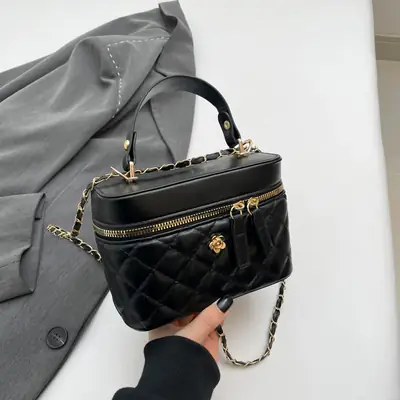 Elegant Diamond Embroidery Shoulder Bag White 2024