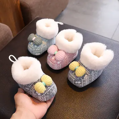 Baby Shoes for Winter, Sizes 3-6-12, Newborn Pre-Walking Shoes, Soft-Soled Cloth Shoes for Babies, Handmade and Non-Slip
