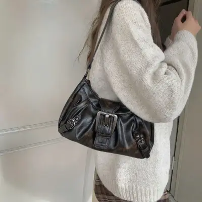 Black Leather Retro Shoulder Bag for Women