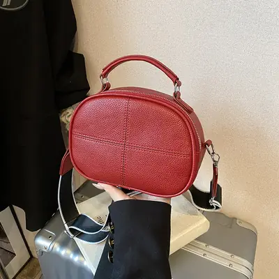 2024 New Jersey Cowhide Shoulder Crossbody Bag