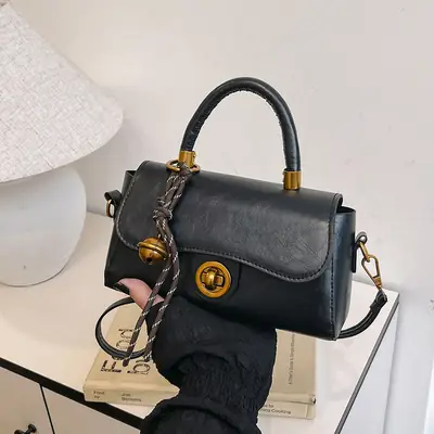 Black Leather Crossbody Bag for Women 2024 Winter