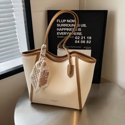 Women's Large Capacity Shoulder Bag Winter 2025