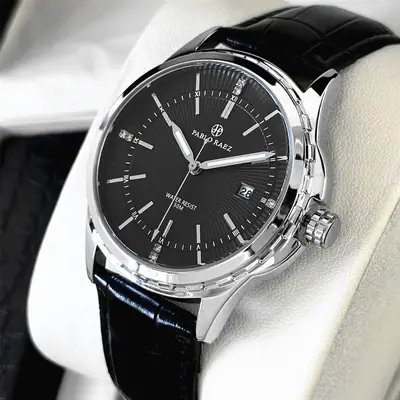 Men's Silver Watch with Second Sweep Movement