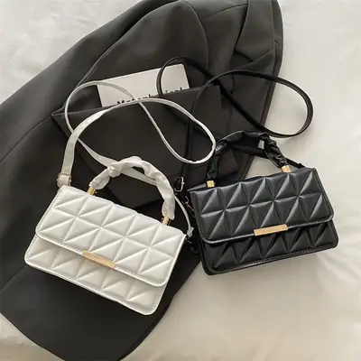 Black Quilted Women's Shoulder Bag 2024