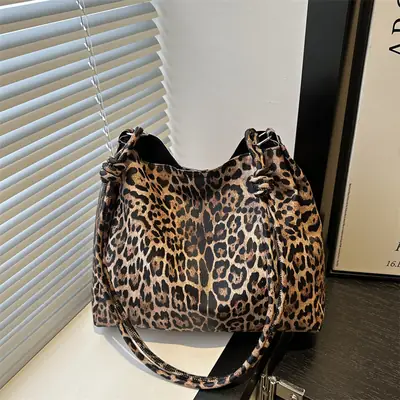 Women Leopard Print Shoulder Bag 2024 Winter New