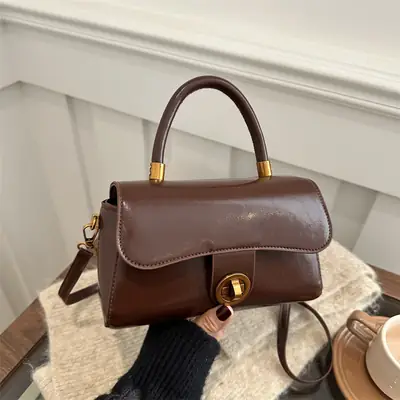 Women's Red Leather Shoulder Bag 2024 New Style