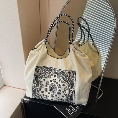 Retro Embroidered Nylon Tote Bag Women Large Capacity