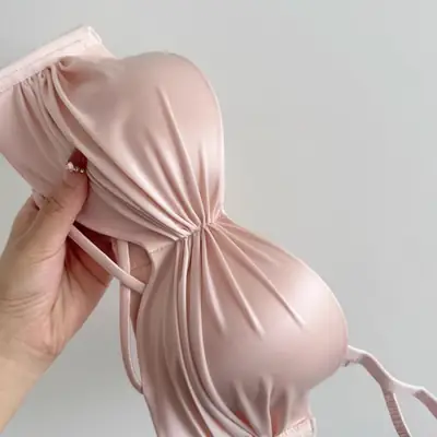 Pearlescent satin pure underwear women's small breasts gather to show the big autumn and winter Japanese without steel ring anti-sagging red bra.