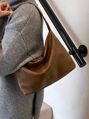 Large Capacity Women's Brown Shoulder Bag for Autumn Winter 2024