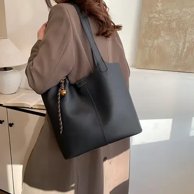 Large Capacity Women's Black Tote Bag 2026 Cross-Border Spring New Fashion