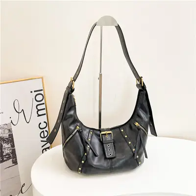 Black Retro Shoulder Bag Women Large Capacity 2025